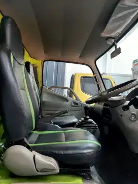 Hino Dutro 130 MDL Box
