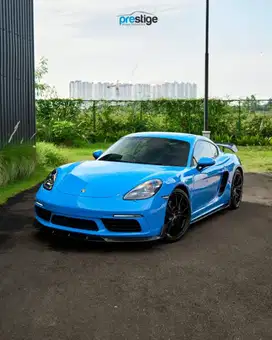 Porsche 718 Cayman Shark Blue on Black 2023