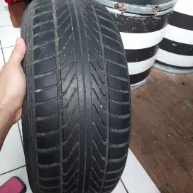 Ban Mobil Accelera 185 / 55 R15 86V XL Tubless Ring 15