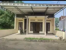 DISEWAKAN RUMAH ISTIMEWA
