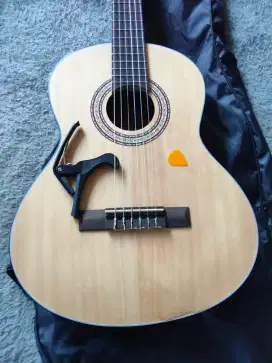 Gitar Cowboy original CG 100 NA ukuran 3/4 senar nylon siap pakai