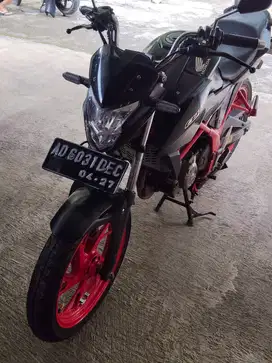 CB150R StreetFire tahun 2012