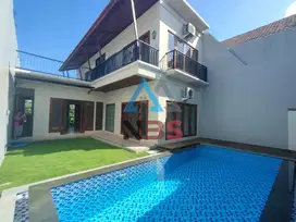DIJUAL RUMAH BARU SEMI VILLA 2 LANTAI LOKASI SEMINYAK