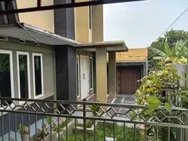 Rumah 2 lantai SHM di Cihanjuang Cimahi