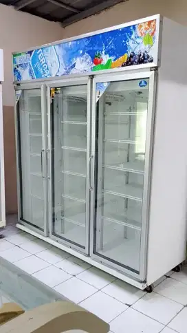SHOWCASE 3 PINTU SECOND