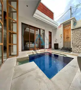 FOR SALE VILLA LOKASI SEMINYAK