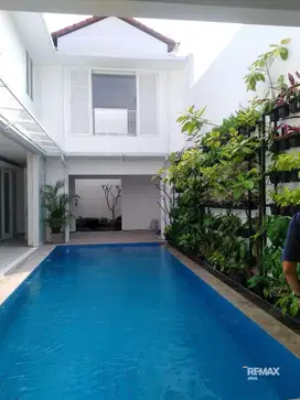 Rumah Cantik Di Villa Cinere Mas.