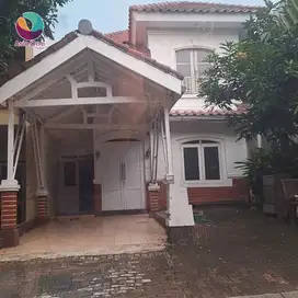 Rumah 2 lantai dekat pintu tol kota wisata