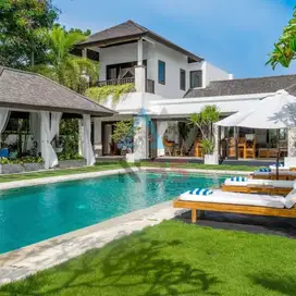 UXURY VILLA FOR SALE