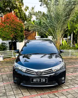 Toyota Corolla Altis 1.8V AT 2015