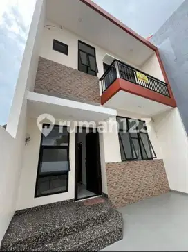 Rumah 2 Lantai Baru Unfurnished SHM di Karang Tengah, Tangerang Banten