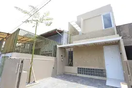 Rumah Baru Tropical House Modern Di Cisaranten Arcamanik