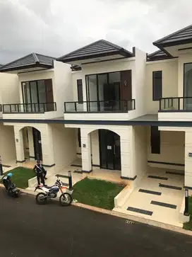 Disewakan rumah sudah ada ac cluster enchanta lavon 1