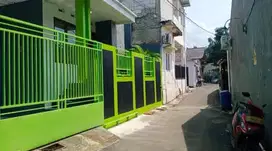 Rumah Perkampungan Srengseng sawah