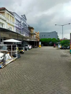 DIJUAL CEPAT RUKO DI CITY RESORT HADAP JALAN KAPUK RAYA