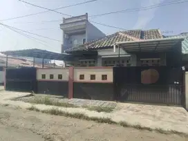 Rumah Semi Furnish 1,5 Lantai, di Harapan Indah, Bekasi