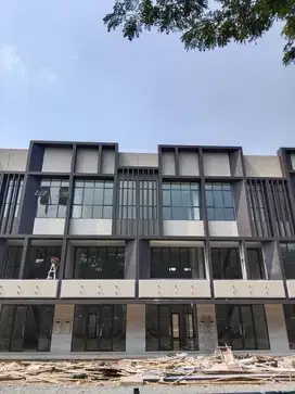 DIJUAL CEPAT Ruko Enchante Hadap Jalan Siap Huni