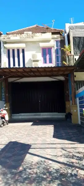Ruko plus kos2an Semi Furnished Lokasi Strategis Dijual, di Renon