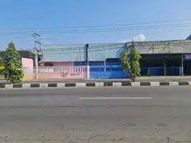 Ruang Usaha dan Gudang Siap Pakai di Kartasura Solo