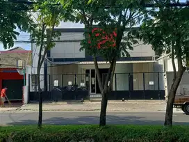 dijual / disewakan  raya wiyung jl kembar strategis komersial