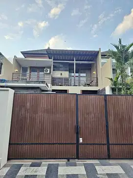 RUMAH BAGUS SIAP HUNI DI AREA TUKAD PAKERISAN DENPASAR