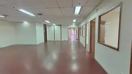 SEWA KANTOR DI JAKARTA SELATAN TB SIMATUNG 441M2 FITTED 130K NEGO