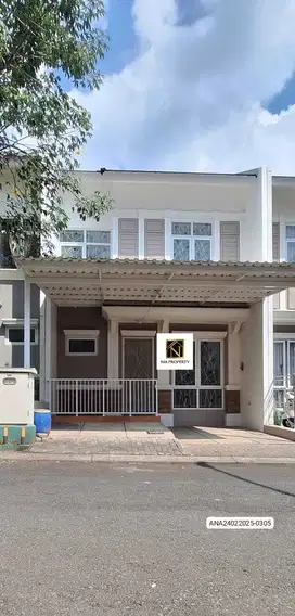 Rumah Cantik 2 Lantai Kota Wisata Cibubur