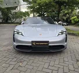 (TDP:350JT) Porsche Taycan 4s Turbo low km 4 s