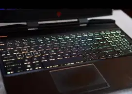 Laptop gaming HP Omen 15 i7-9750H 16GB 512GB-SSD Gtx1660 Ti 6GB