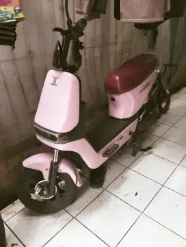 Sepeda listrik U-WINFLY
