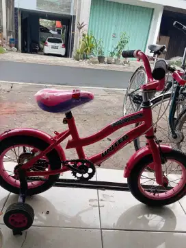 Sepeda anak ukuran 12 repaint