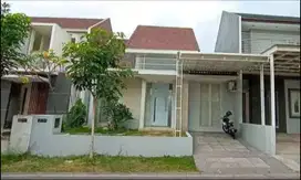 DISEWAKAN MURAH POL RUMAH 4BR CITRALAND SURABAYA CLUSTER FAVORIT!!
