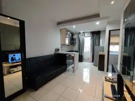 Disewakan Apartemen Mediterania Garden 2, 2BR Furnished Luas 42m2