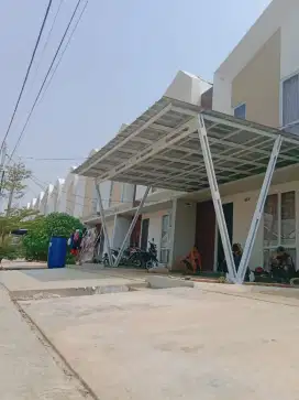 Pemasangan kanopi bajaringan kokoh
