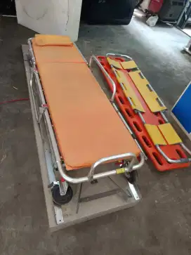 AMBULANCE PERLENGKAPAN TOYOTA HIACE 2022 VEIL BED O2 DLL