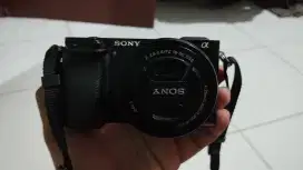 DIJUAL KAMERA SONY A6000