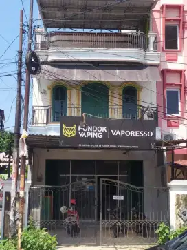 Ruko 3 Lantai  pinggir jalan ciracas serang