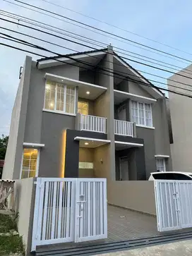 Rumah Baru Siap Huni – Modern dan Strategis!