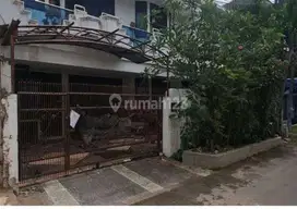Rumah di Janur Elok Kelapa Gading
