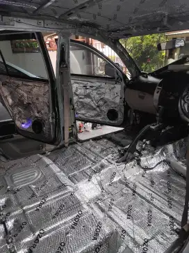 Spesalis peredam mobil