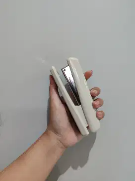 Stapler stepler jepretan