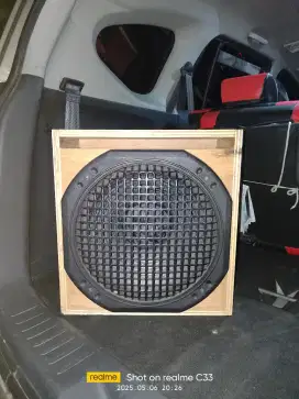 Box dan Speaker Mobil 12inch