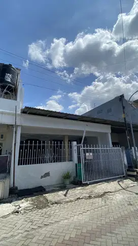 LJM 008 Dijual Rumah Hitung Tanah Darmo Indah Surabaya