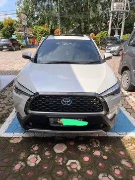 Corolla cross hybrid 1.8 AT Km 22.000