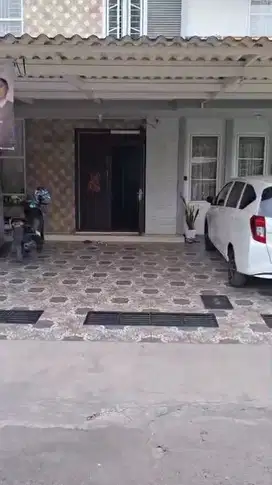Dijual Rumah Cantik Siap Huni Taman Osaka Lippo Karawaci Tangerang