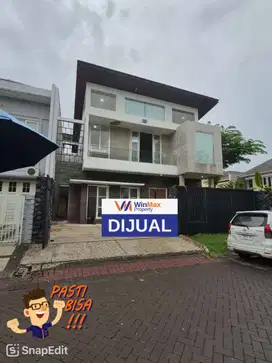 Dijual Rumah Pakuwon City Industrial Concept Semi Furnish 2 LT