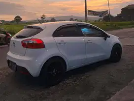 KIA RIO 2012 MT - Plat AD