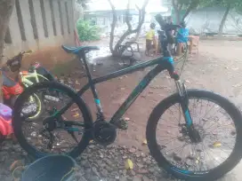 Sepeda T-rex masih gres