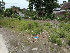 Tanah dekat Pasar Seni Gabusan di Parangtritis KM 8 Sewon Bantul