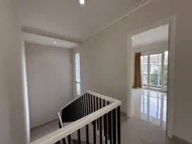 HARGA GILA DIJUAL RUMAH CLUSTER MAHONI SUVARNA SUTERA